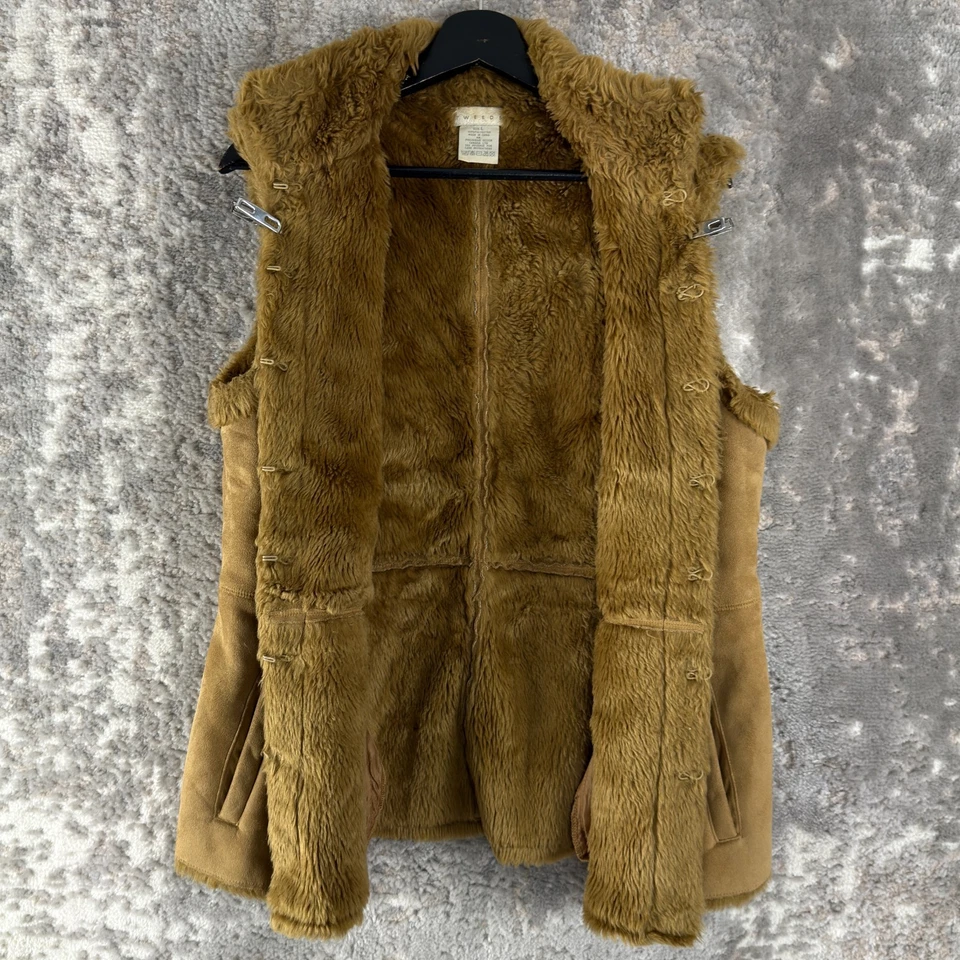 Tweeds Size L Faux Suede Fur Outdoor Vest Brown Sleeveless Casual - Image 2 of 4