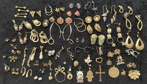 Authentic Huge Gold Plated/Tone Lot Earrings Pendant Charm Wearable Jewelry 170 Grams