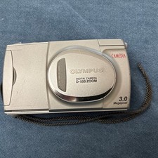Olympus CAMEDIA D-550 Zoom 3.0MP Digital Camera