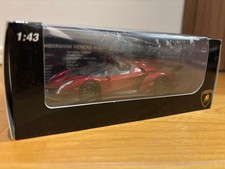 1:43 Lamborghini Veneno Roadster 2013