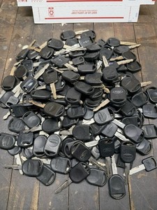 LOT OF 188 FORD OEM TRANSPONDER KEYS STAMPED S