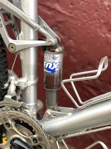 Trek Fuel - Rocker Ti - Full Sus Mountain Bike - XTR Fox Bontrager Race - Picture 9 of 14