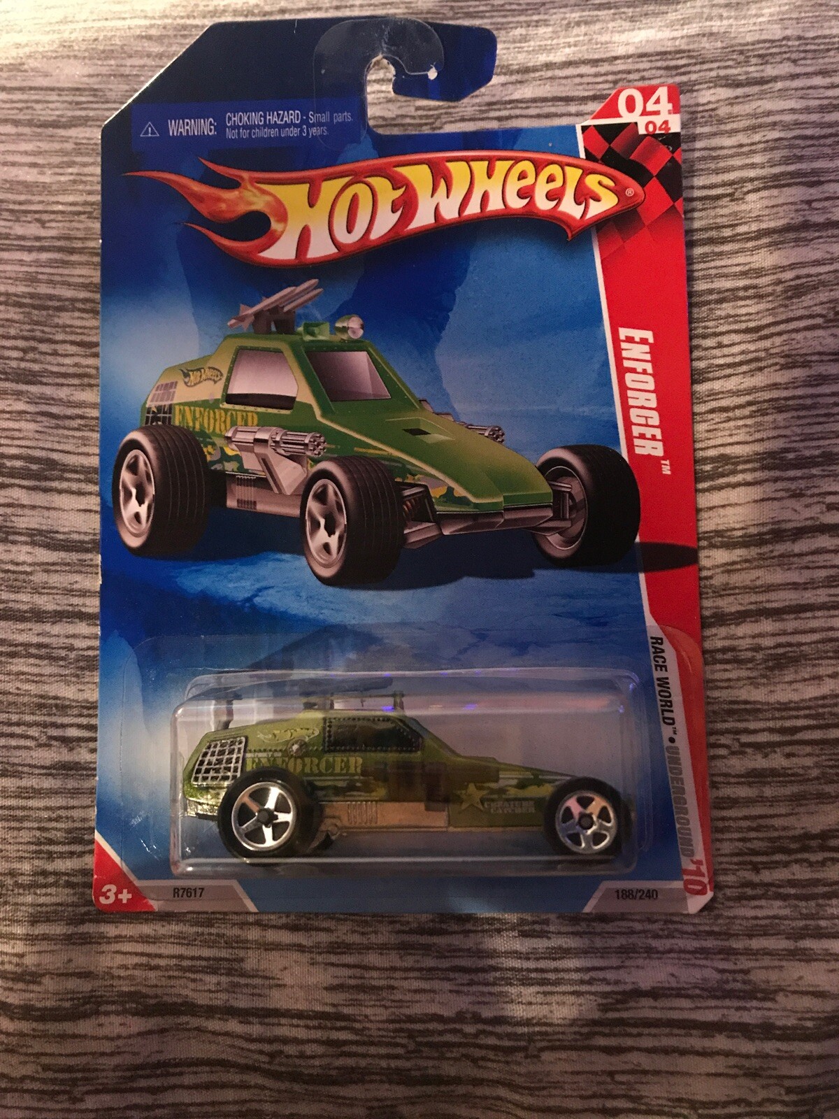 2010 Hot Wheels #188 Race World-Underground 4/4 ENFORCER Green BRAND NEW