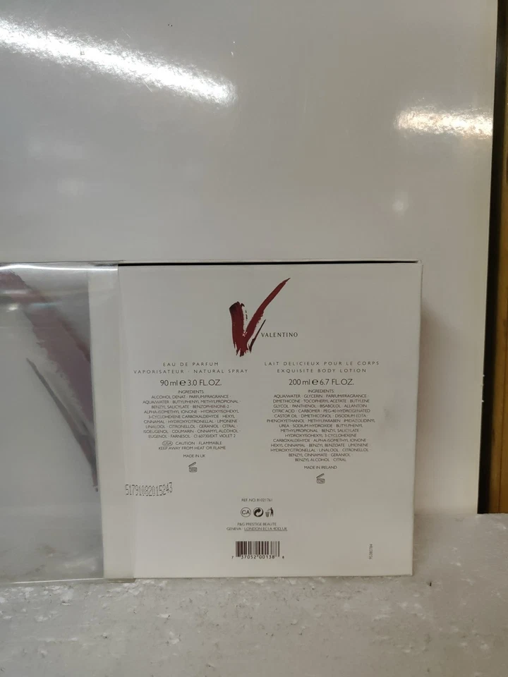V De Valentino Estuche EDP De 90 Ml.Vap.+ Body Loción De 200 Ml. - Imagen 2 de 2