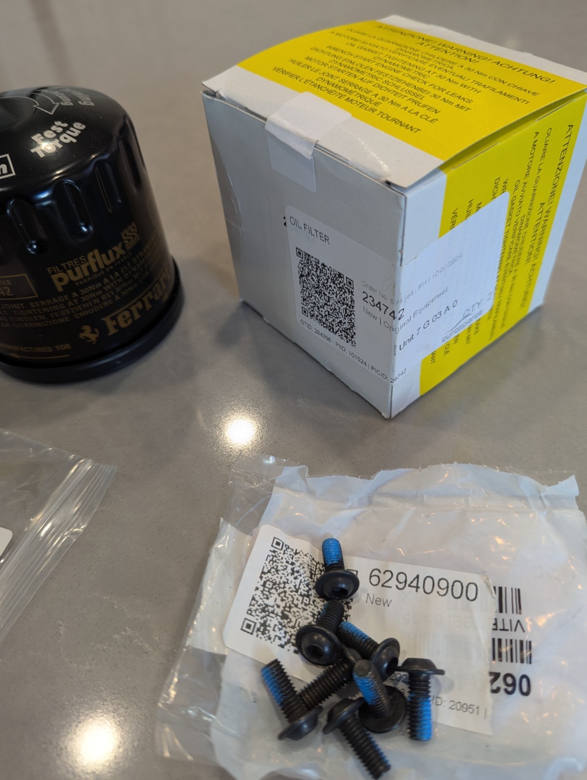 Ferrari 234742 F430 Oil Filters, Crush Washers 2 x each, plus 1 set of Gaskets 