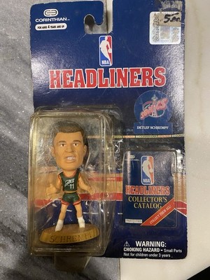DETLEF SCHREMPF NBA 1997 CORINTHIAN HEADLINERS SEATTLE SONICS ACTION FIGURE