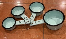 MINT GREEN BLACK GRANITE ENAMELWARE MEASURING 1/4 1/2 1/3 & 1 CUP FARMHOUSE SET