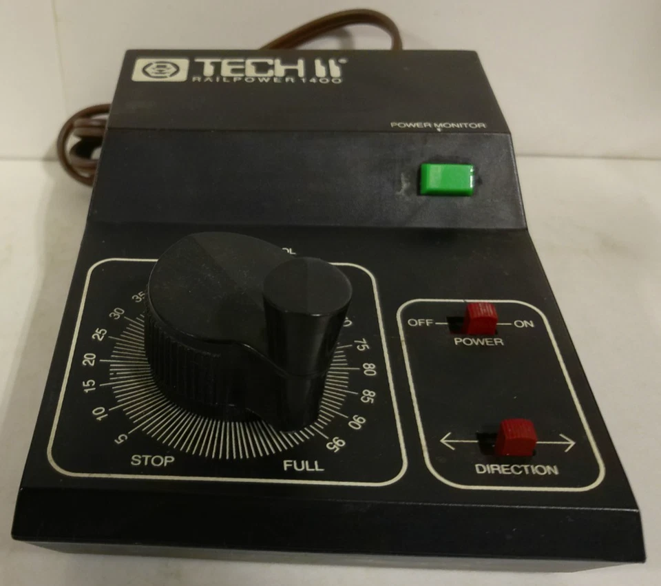 MRC TECH II RAILPOWER 1400 POWER SUPPLY FOR HO + N SCALE TRAINS TESTED GOOD - Image 2 of 4