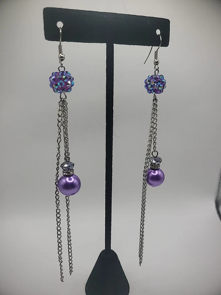 Vintage Earrings Pierced Hook Drop Dangle Beaded Purple Silver Tone Chains - Image 3 of 4