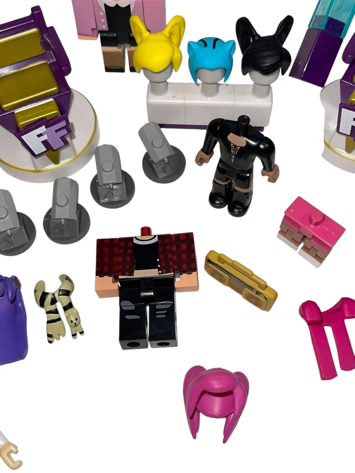 Roblox Fashion Famous Playset Celebrity Collection MIXED LOT no codes MUST SEE - Image 3 of 4
