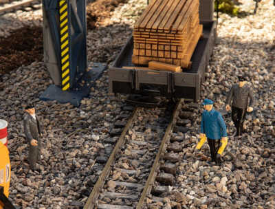 Pola 331523 Bahnbetriebswerkpersonal 1:22,5(G) NEU/OVP