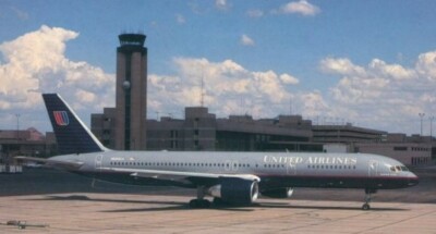 United Airlines Boeing 757-200 N583UA @ Phoenix Sky Harbor - postcard
