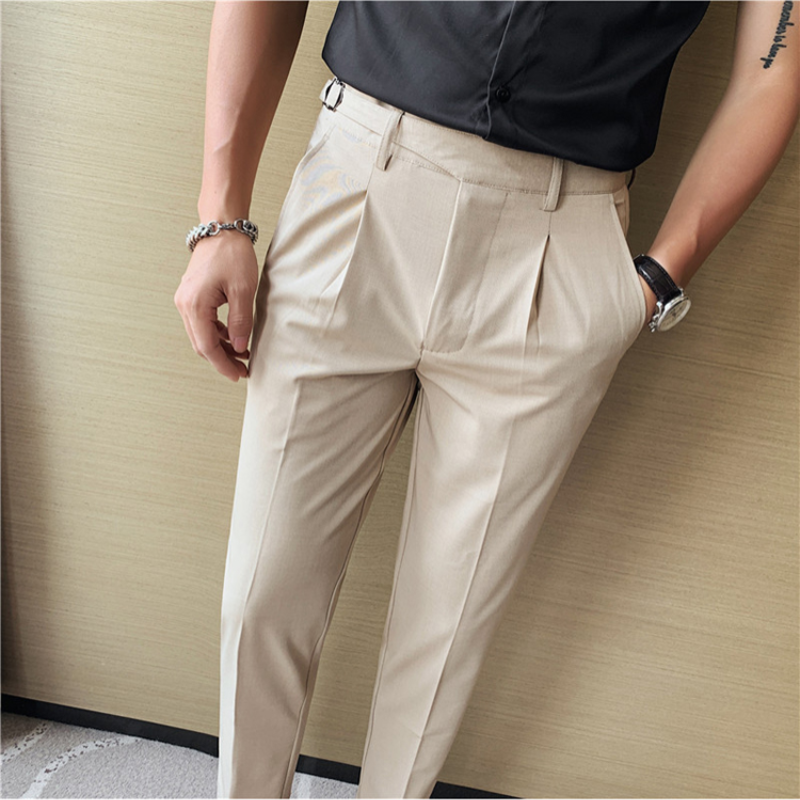 Dockers Men's Straight Fit Khaki Pants - Lux Cotton Stretch With Permanent Crease