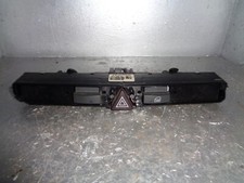 Opel Astra H Kombi 1.6 16V Schalterleiste Warnblinker LK 13100105 03758075 XF