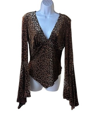 Cache Leopard Velvet Top Deep V Bell Sleeves Asymmetrical Hem Mob Wife Y2K READ