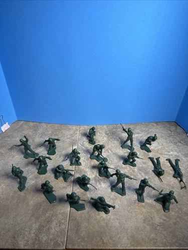 MARX LOT 21 VINTAGE 54mm G.I.'s MARINES PLAYSET Dark Green  BATTLEGROUND 1963