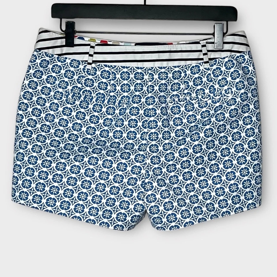 BODEN blue/white geo print chino shorts size 8 preppy nautical summer - Image 2 of 4