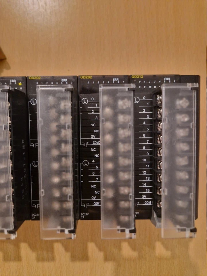 Omron SYSMAC CJ1M CPU22 PA202 ID211 OD212 OD202 - Bild 3 von 4