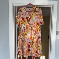 Ladies Floral Short Sleeve Knee Length Dress Sz L UK/    40/42 EU/   8/10 US