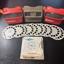 Vintage View Master Viewers 2 Fm 80  s 1 Fm 70  s With 40 Reels. See Discription