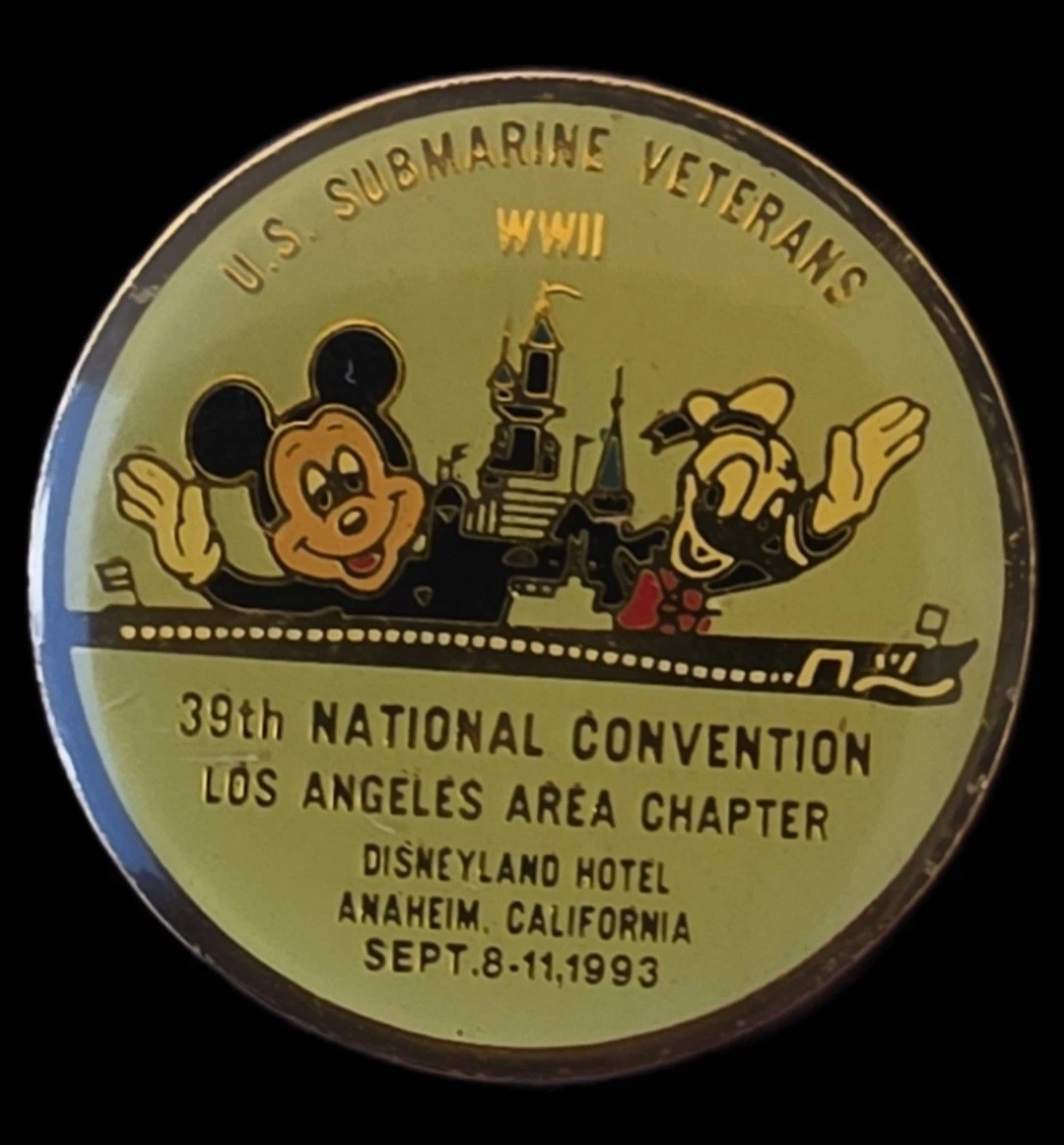 Vintage 1993 WWII US Submarine Veterans Disneyland Mickey Donald Hat Lapel Pin