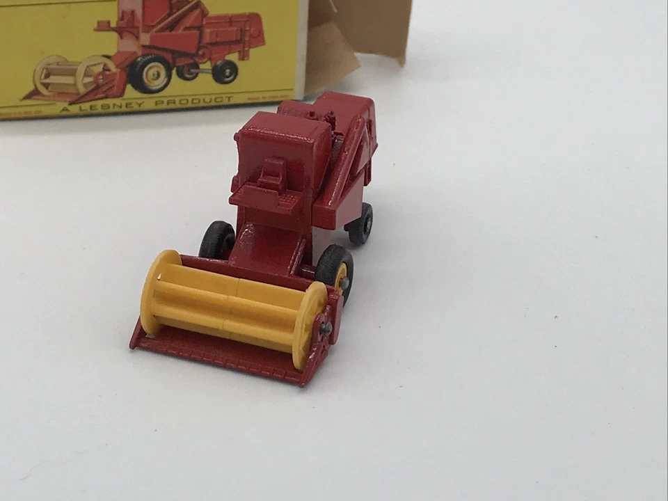 Clean Matchbox Lesney #65 Claas Combine Harvester Farm Machinery & Original Box - Image 3 of 4
