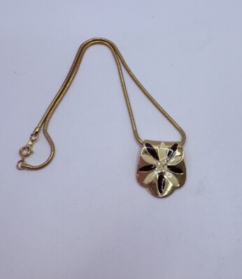 Vintage Enamel Flower Shield Design Pendant Necklace Cream Black Goldtone