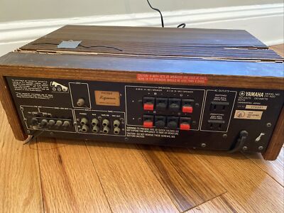YAMAHA CR-420 Vintage AM / FM Natural Sound Stereo Receiver