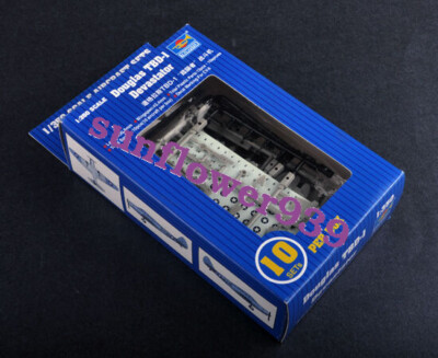 Trumpeter 06203 1/350 Douglas TBD-1 Devastator model