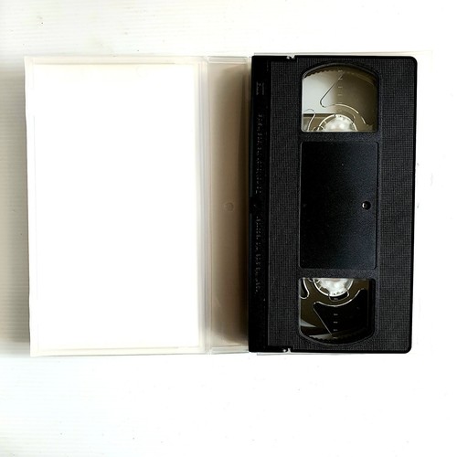 The 6th Day VHS Video Cassette Tape 2000 Scifi, Arnold Schwarzenegger, PAL, VGC - Picture 3 of 8