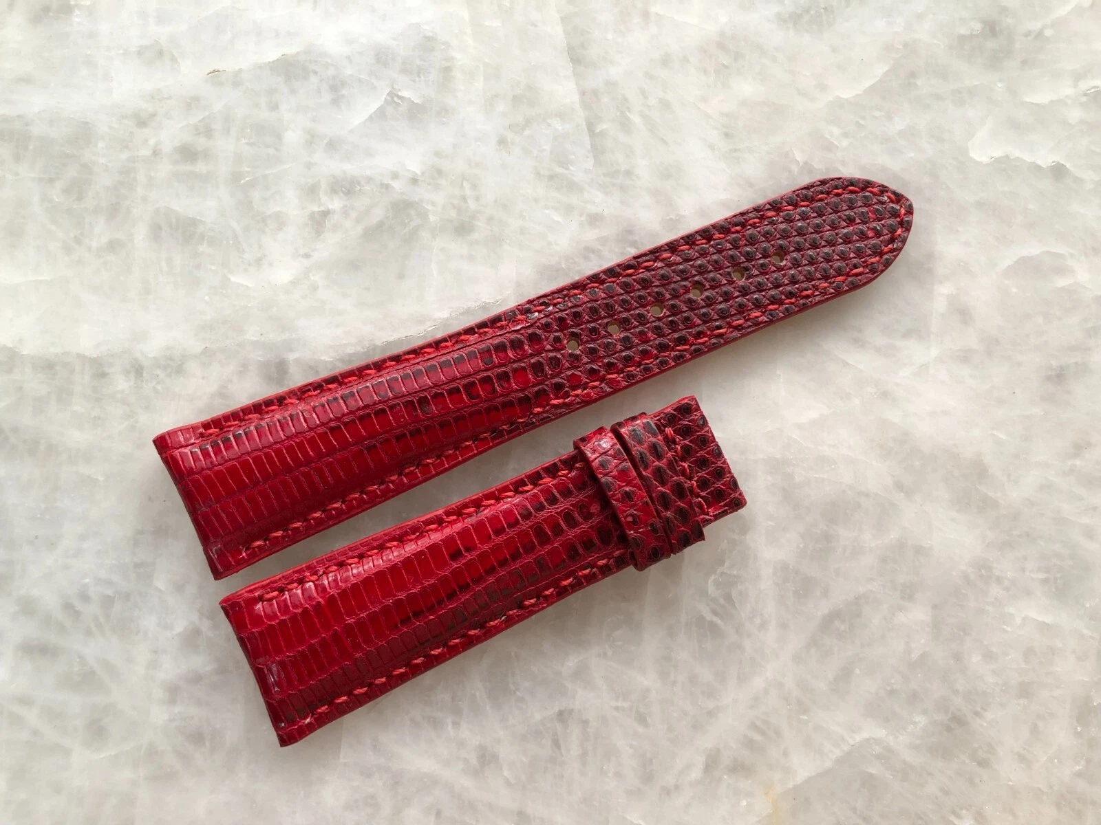 22mm/18mm Genuine Real Red Lizard Leather Padded Watch Strap Band