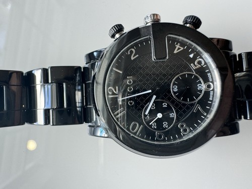 Gucci 'G-Chrono' Chronograph Black Ceramic Watch - Picture 3 of 9