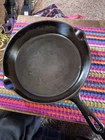 GRISWOLD Erie #9 Cast Iron Skillet 1939 to 1944 pattern 710 Small Logo 200
