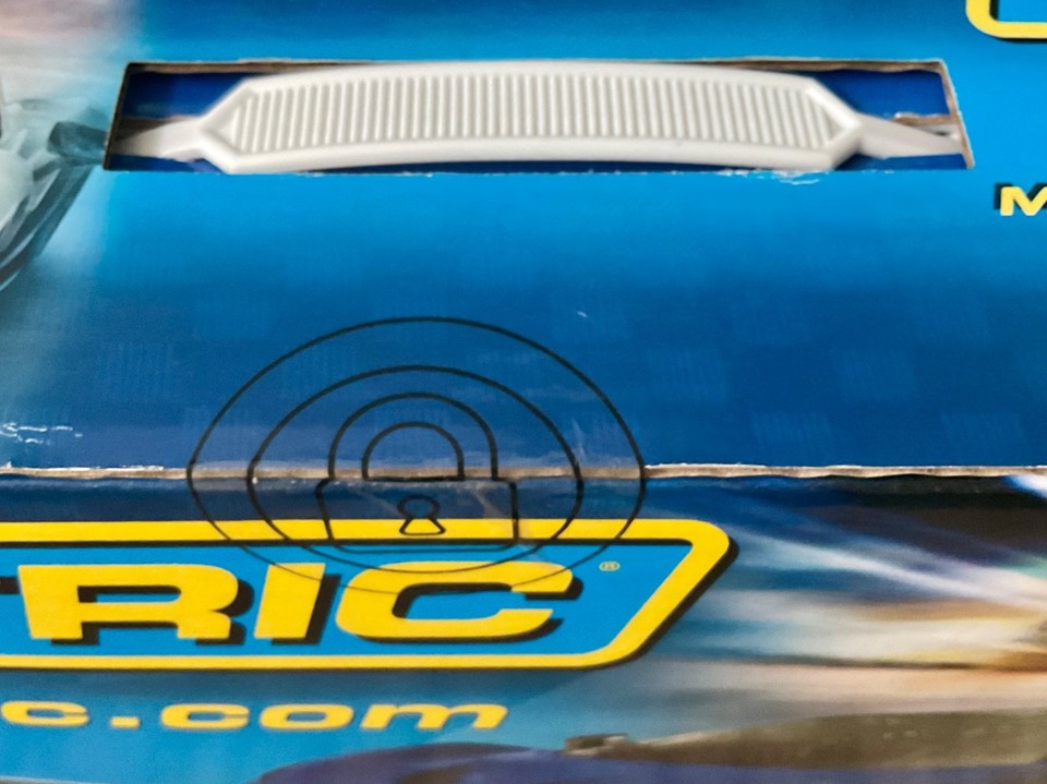 Scalextric Set 1:32 C1342 McLaren P1 ( Blue and White Cars ) Ex Shop ...