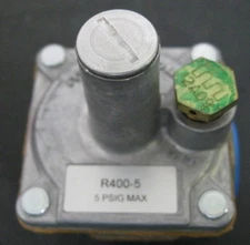 Maxitrol R400-5 Gas Pressure Regulator 5 PSIG Max