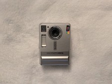 Kodak EasyShare C530 5.0MP Digital Camera - Silver 1 GB Memory Card