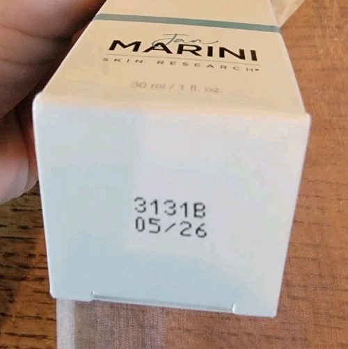 NUEVO SET REGALO 2 PIEZAS SUERO FACIAL JAN MARINI HYLA3D 30 ML + MASCARILLA HYLA3D 28 G Foto 3 de 4