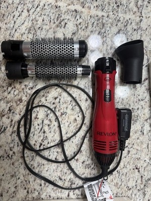 Revlon Brush Dryer Set, 1.5'' & 2'' Round Brushes + Concentrator Nozzle, Red