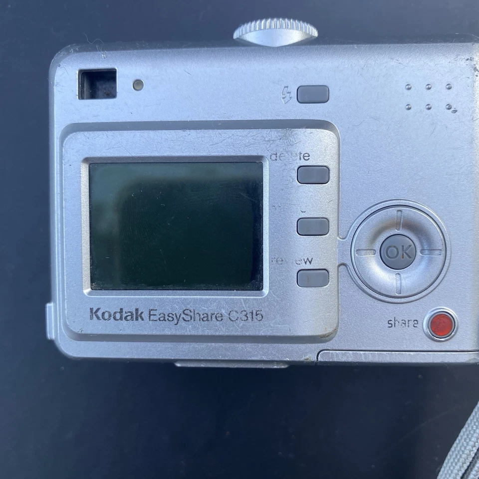 Kodak EasyShare C315 - 5.0MP Digital Camera-Not Working- Tested-Parts? - Image 3 of 4