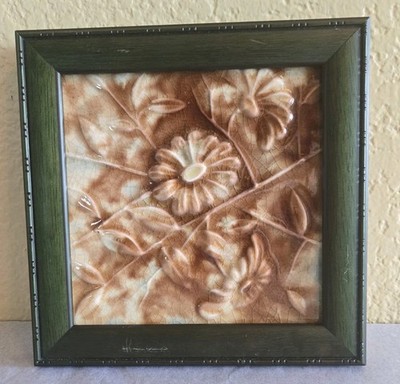 Hamilton Ohio Brown Beige 3D Floral/Leaves Tile 6x6, Frame Is Green Crazed Look