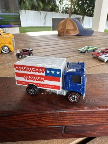 Hot Wheels American Hauler Delivery Truck - Vintage 1974 Redline