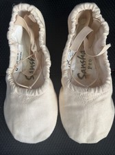 Sansha Pro Child s 6M Light Pink Canvas Split Sole Ballet Slipper