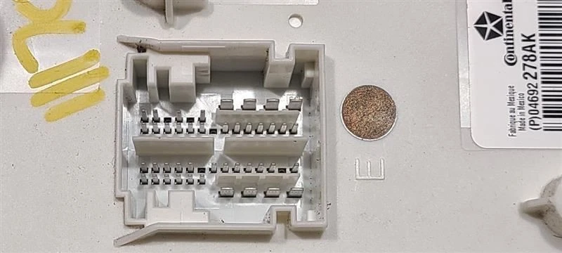 2011 CHRYSLER 300 Body Control BCM Right Hand Kick Panel 4692278AK - Image 4 of 4