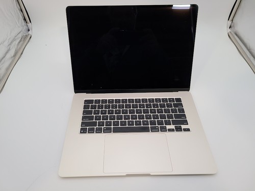 Apple Macbook Air 15" 2025, 512GB SSD, 16GB Ram, M4 Chip - Picture 1 of 5
