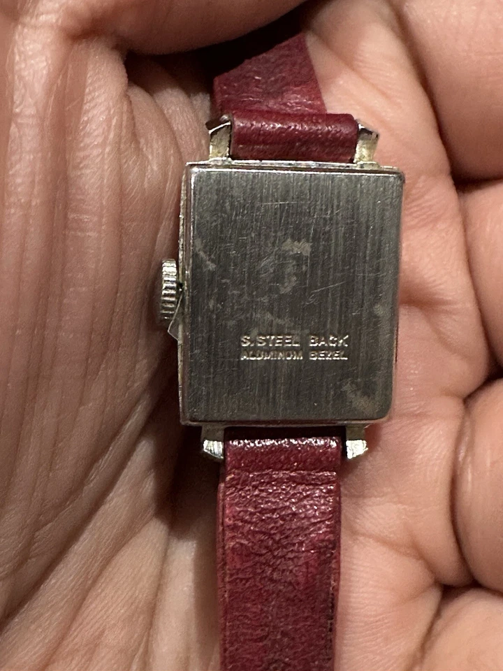 Reloj mecánico Timex vintage correa roja reloj para mujer no funciona envío gratuito Foto 4 de 4