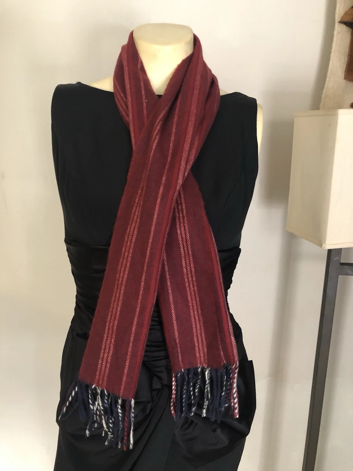 Foulard ancien Christian Dior rayé à franges cachemire