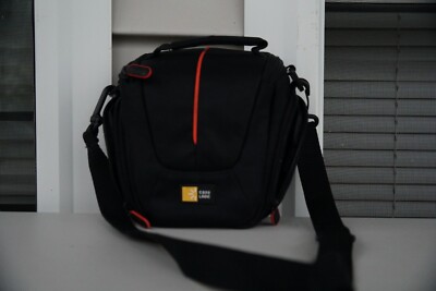 Case Logic Small Camera Bag USED NO SIGNS OF WEAR