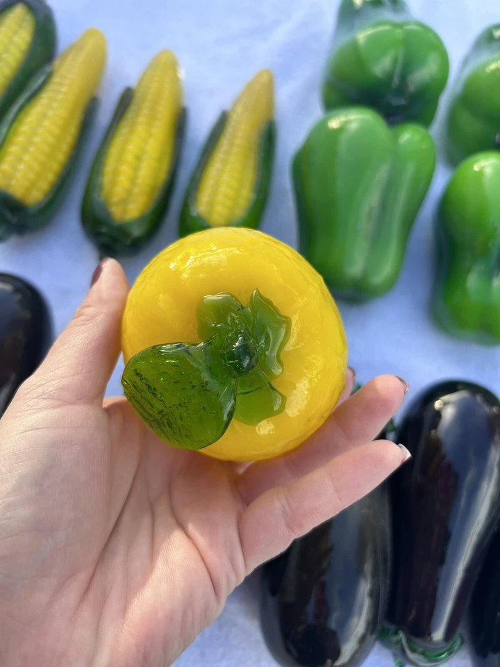 Lot Of 22 Vintage Hand-Blown Glass Vegetables Murano Style Art Deco MCM - Image 4 of 4