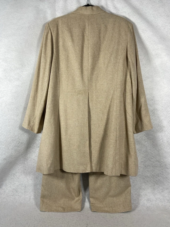 Traje pantalón Signature By Larry Levine 2 piezas para mujer 22W beige largo blazer mezcla de lana Foto 2 de 4