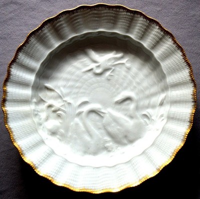 MEISSEN Swan Service Plate 6.5 inch (19.5 cm) Gold Edge & Attached Hanger